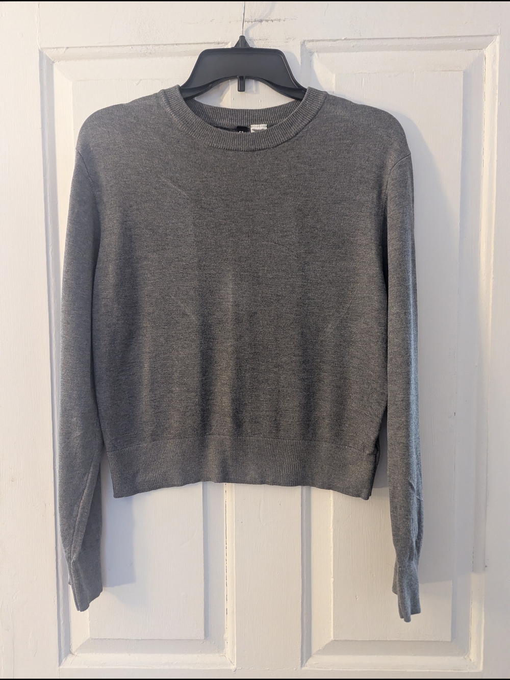 H&M Divided Heather Gray Crewneck Sweater
